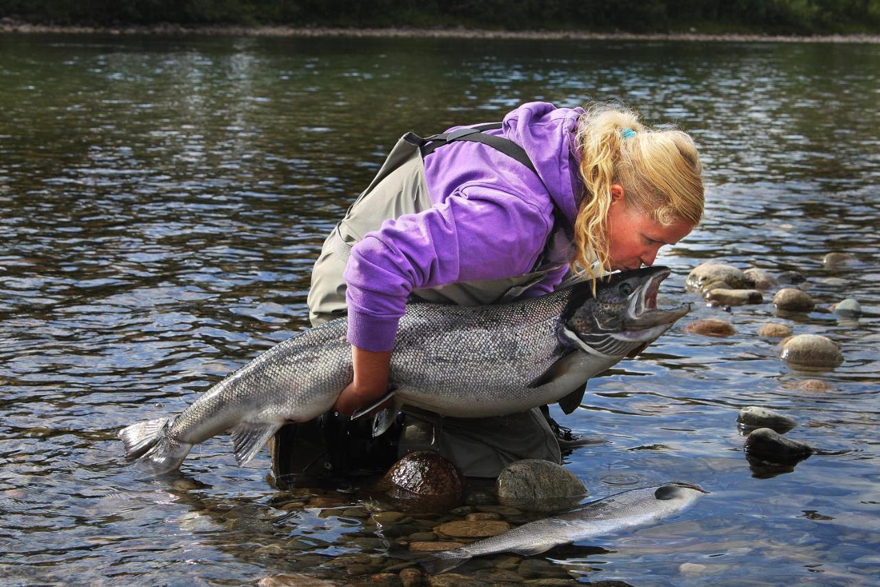Rundhaug Gjestegard ภายนอก รูปภาพ